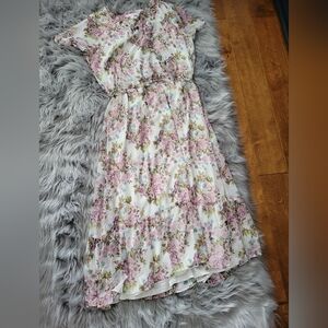 Nwot lauren conrad Flutter sleeve faux wrap dress